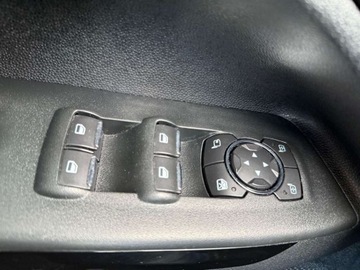 Ford Ecosport II SUV Facelifting 1.0 EcoBoost 125KM 2019 Ford EcoSport LEDNaviClimatronicSkoraPDCFull OPCJANowy Rozrzad, zdjęcie 28