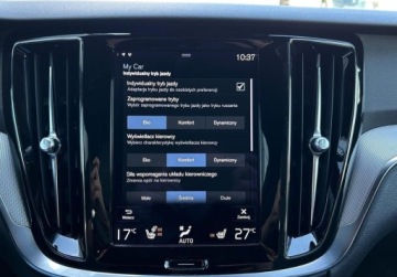Volvo V60 II  2022 Volvo V60 Plus Dark, Tempomat, Kamera, GPS, Podgrzewane fotele i kierownic, zdjęcie 21