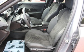 Peugeot 2008 II SUV Facelifting 1.2 PureTech 130KM 2024 Peugeot 2008 GT EAT8 2024 Od RiA 1.2 Benzyna 130KM, zdjęcie 7
