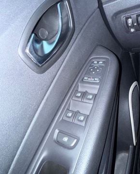 Renault Captur I Crossover Facelifting 0.9 Energy TCe 90KM 2019 Renault Captur Przepiekny kolor z czarnym dachem, LED, podgrzewane fotele, zdjęcie 20