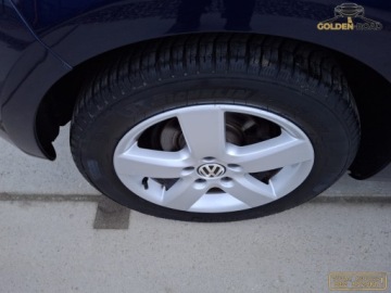 Volkswagen Golf VI Hatchback 5d 1.6 TDI-CR DPF BlueMotion 105KM 2010 Volkswagen Golf 1,6 TDI 105 KM klima elektryka pdc alu oplacony 1.6 Diesel, zdjęcie 15