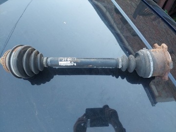 AUDI A4 B5 2,4 2,8 V6 PÓŁOŚ LEWA AUTOMAT LUBLN OK