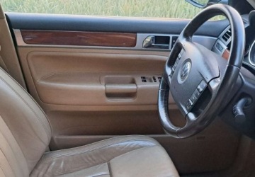 Volkswagen Touareg I 5.0 V10 TDI 313KM 2007 Volkswagen Touareg Volkswagen Touareg 5.0 V10 TDI Tiptr 4.9 Diesel 313KM, zdjęcie 6