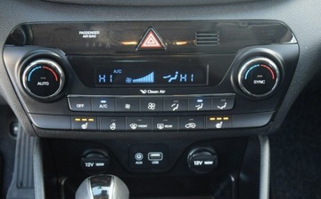 Hyundai Tucson III SUV 1.7 CRDi 141KM 2016 Hyundai Tucson 1.7CRDI Automat Navi Kamera 2KPL KOL Grzane Fotele Sprowadz, zdjęcie 31