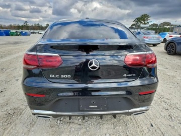 Mercedes GLC C253 2021 Mercedes-Benz GLC Coupe 300 4Matic 2021 2.0 Benzyna 255KM, zdjęcie 2