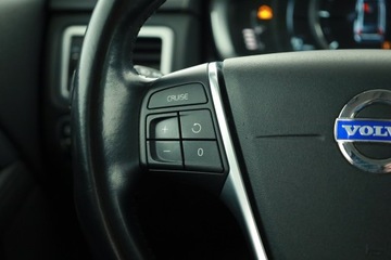 Volvo V70 III Kombi Facelifting 2.0 D4 DRIVE-E 181KM 2014 Volvo V70 D4, 178 KM, Skóra, Navi, Xenon, zdjęcie 14