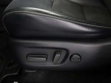 Toyota RAV4 IV MPV Facelifting 2.5 Hybrid 197KM 2016 Toyota RAV-4 4x4 półskóra navi kamera grzane, zdjęcie 34