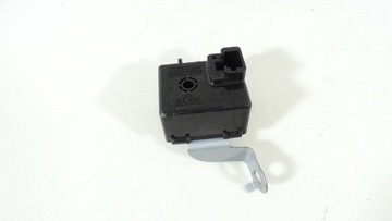 RELÉ 86650-13010 TOYOTA COROLLA VERSO II 04-