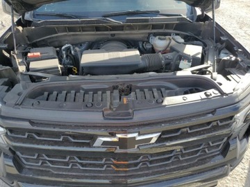 Chevrolet Silverado II 2023 Chevrolet Silverado C1500 Rst 2023 5.3l 5.3 Benzyna 355KM, zdjęcie 5