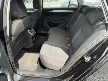 Skoda Superb III Kombi Facelifting 2.0 TDI SCR 150KM 2019 Škoda Superb Skoda Superb 2.0 TDI 150KM 2019, zdjęcie 12