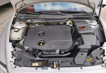 Volvo S40 II 1.6 D2 115KM 2011 Volvo S40 Volvo S40 D2 DRIVe Momentum Start-Stop 1.6 Diesel 115KM, zdjęcie 22