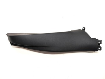 VW GOLF 7 OSŁONA PROGU KANAPY PRAWA 5G6867766D