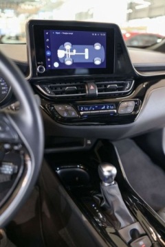 Toyota C-HR I Crossover Facelifting 1.8 Hybrid 122KM 2023 Toyota C-HR 1.8 Hybrid Style 1.8 Hybryda 122KM, zdjęcie 16