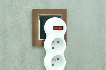 splitter złodziejka biały rozgałęźnik z wyłącznikiem rozdzielacz loft DIY