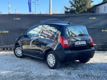 Citroen C2 1.1 i 61KM 2004 Citroen C2 Citroen C2 1.2b NISKI PRZEBIEG SUPER OKAZJA OC DO 02.27 Zami, zdjęcie 3