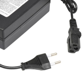 Зарядное устройство для аккумуляторного опрыскивателя 1,7А.