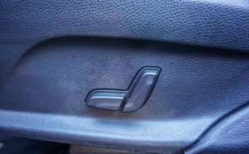 Mercedes GLC C253 SUV 2.0 250 211KM 2018 Mercedes-Benz GLC 4x4 2.0 Benzyna 211KM, zdjęcie 30