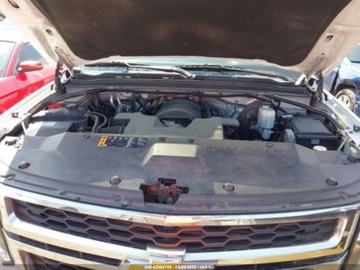 Chevrolet Suburban GMT900 2017 Chevrolet Suburban 2017 Chevrolet Suburban 4WD 5.3 Benzyna 355KM, zdjęcie 12