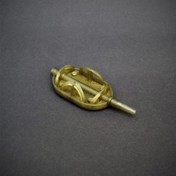 MAD CARP Koszyczek Method Feeder ROMMY 40 g