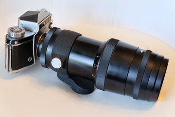 EXAKTA VAREX IIb с объективом SONNAR 4/300 мм. . . .