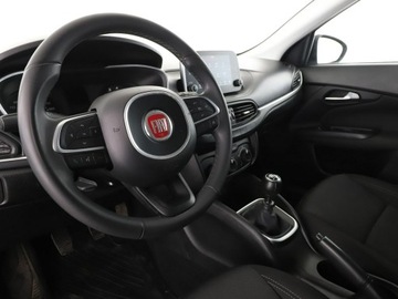 Fiat Tipo II Station Wagon 1.4 95KM 2018 Fiat Tipo navi kamera klima tempomat, zdjęcie 13