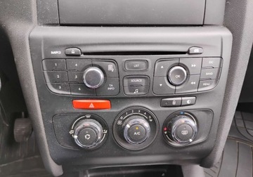 Citroen C4 I Hatchback Facelifting 1.6 HDI 92KM 2010 Citroen C4 2011r, 1.6 HDI. Lekko uszkodzony prawy bok. 1.6 Diesel 92KM, zdjęcie 13