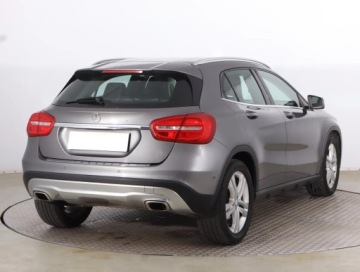 Mercedes GLA I Off-roader 2.0 250 211KM 2015 Mercedes GLA GLA 250 4MATIC, Salon Polska, 4X4, zdjęcie 4