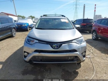 Toyota RAV4 IV 2017 Toyota RAV4 2017 TOYOTA RAV4 HYBRID XLE 2.5 Hybryda 150KM, zdjęcie 9