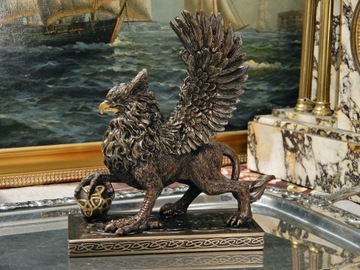 МИФИЧЕСКИЙ ЛЕВ ГРИФОН С ГОЛОВОЙ И КРЫЛЬЯМИ ОРЛА v