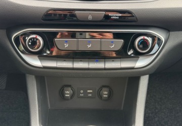 Hyundai i30 III Hatchback 1.4 MPI 100KM 2018 Hyundai i30 1,4 100KM Lift NAVI Kamera Klima Bezwypadkowy Dla wymagajacych, zdjęcie 23