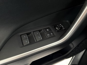 Toyota RAV4 V SUV Plug-In Facelifting 2.5 Hybrid Dynamic Force 306KM 2023 Toyota RAV4 2.5 Plug-In Hybrid Style 4x4 V (2018-), zdjęcie 19