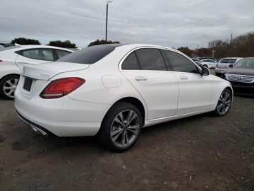 Mercedes Klasa C W205 2019 Mercedes-Benz Klasa C 300 4Matic 2019 2.0 Benzyna 255KM, zdjęcie 3