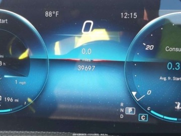 Mercedes Klasa A W177/V177 2022 Mercedes-Benz Klasa A 2022 Mercedes-Benz A-Class A 220 Sedan 2.0 Benzyna, zdjęcie 12