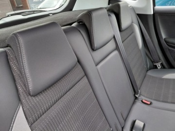 Peugeot 2008 I SUV Facelifting 1.2 PureTech 130KM 2019 Peugeot 2008 130 KM Klimatronik Sensor PDC Navi 1.2 Benzyna 130KM, zdjęcie 15