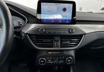 Ford Focus III Kombi Facelifting 1.5 EcoBoost 150KM 2018 Ford Focus 1.5 EcoBoost 150 KM Titanium aut Salon PL 1.5 Benzyna 150KM, zdjęcie 15