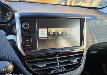 Peugeot 2008 I SUV Facelifting 1.2 PureTech 110KM 2016 Peugeot 2008 Automat 110KM Allure Bezwypadkowy Parktronic, zdjęcie 18