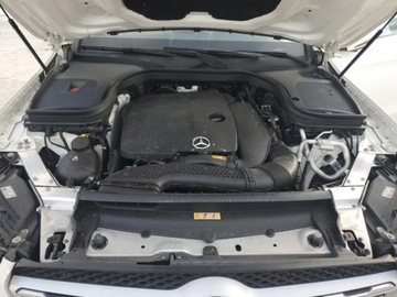 Mercedes GLC C253 2021 Mercedes-Benz GLC 2021 r. ,2,0L 300 4MATIC 2.0 Benzyna 255KM, zdjęcie 11