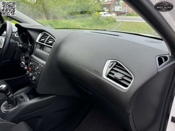 Citroen C4 II Hatchback 5d Facelifting 1.2 PureTech 130KM 2016 Citroen C4 1.2 Turbo Szwajcaria Gwarancja Po serwis 1.2 Benzyna, zdjęcie 34