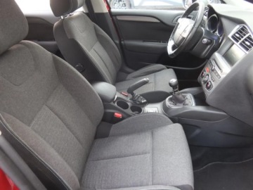 Citroen C4 II Hatchback 5d Facelifting 1.6 BlueHDi 120KM 2015 Citroen C4 1.6 BlueHDi, Navi, Klima, Klimatronic, zdjęcie 8