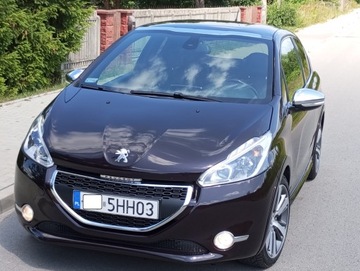 Peugeot 208 I Hatchback 3d 1.6 VTI 120KM 2014 Alu.17-Panorama-1.6 16V-Skóra, zdjęcie 11