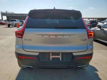 Volvo XC40 Crossover 2.0 T5 247KM 2019 Volvo XC 40 2019 VOLVO XC40 T5 MOMENTUM 2.0 Benzyna 247KM, zdjęcie 5