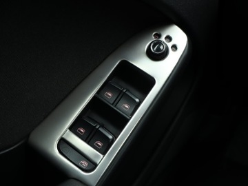 Audi A4 B8 Avant 2.0 TDI 143KM 2011 Audi A4 2.0 TDI, Automat, Xenon, Bi-Xenon, Klima, zdjęcie 17