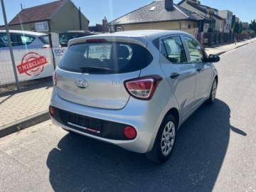 Hyundai i10 II Hatchback Facelifting 1.0 Kappa 66KM 2017 Hyundai i10 Klimatyzacja El.Szyby Radioodtwarzacz Centralny Zamek Serwisow, zdjęcie 2