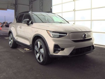 Volvo XC40 2024 Volvo XC 40 Recharge Pure 2024 Elektryczny 405KM, zdjęcie 5