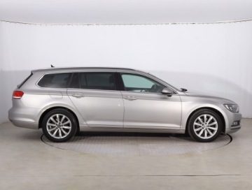 Volkswagen Passat B8 Variant 2.0 TDI 150KM 2015 VW Passat 2.0 TDI, Automat, Klima, Klimatronic, zdjęcie 5