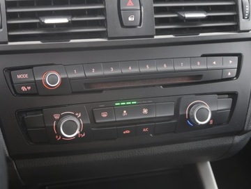 BMW Seria 1 F20-F21 2013 BMW 1 118d, Automat, Navi, Klima, Tempomat, zdjęcie 11