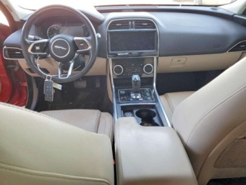 Jaguar XE 2020 Jaguar XE S 2020 2.0 Benzyna 296KM, zdjęcie 8