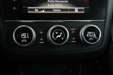 Renault Kadjar Crossover Facelifting 1.3 TCe 140 FAP 140KM 2020 Renault Kadjar 1.3 TCe, Salon Polska, Serwis ASO, zdjęcie 15
