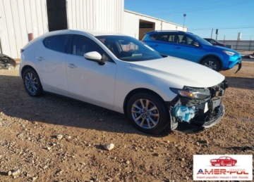 Mazda 3 IV 2022 Mazda 3 2,5 S, od ubezpieczalni 2.5 Benzyna 186KM