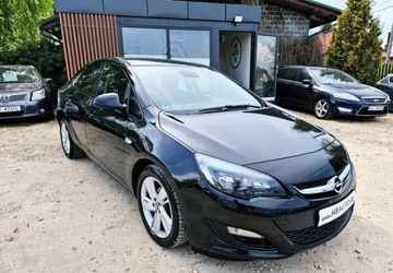 Opel Astra J Sedan 1.4 Turbo ECOTEC 140KM 2013 Opel Astra BENZYNA nawigacja SEDAN super okazja POLECAMY 1.4, zdjęcie 6